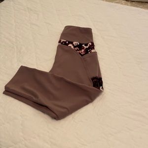 BSP cropped leggings